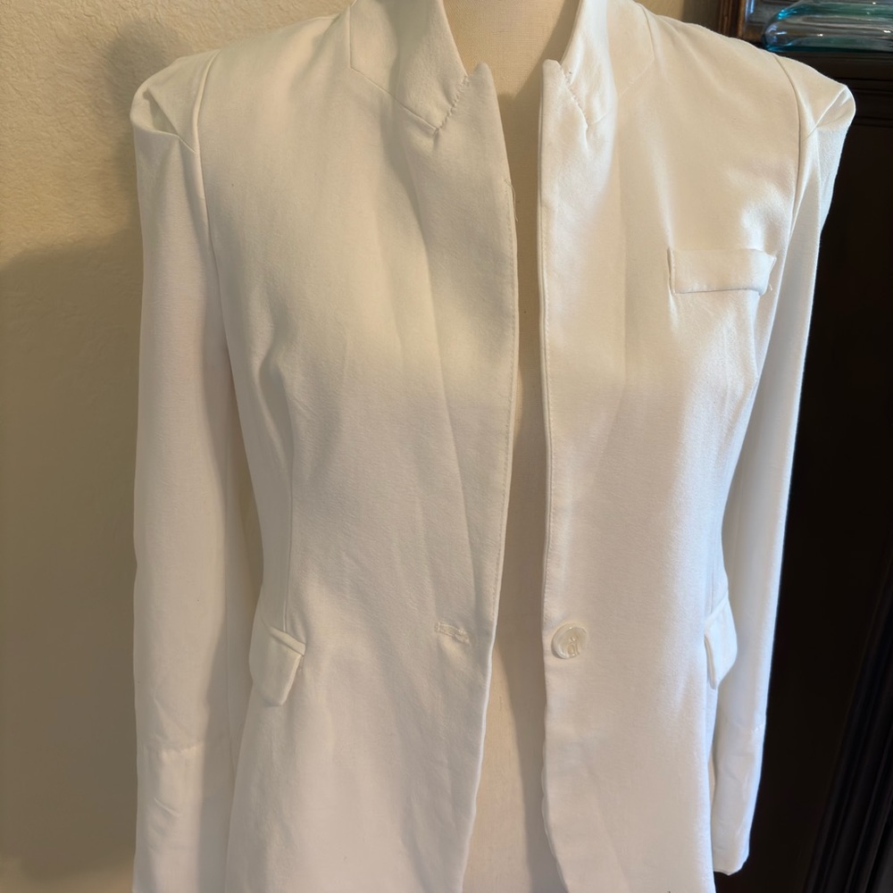 Elegant White Women's Blazer